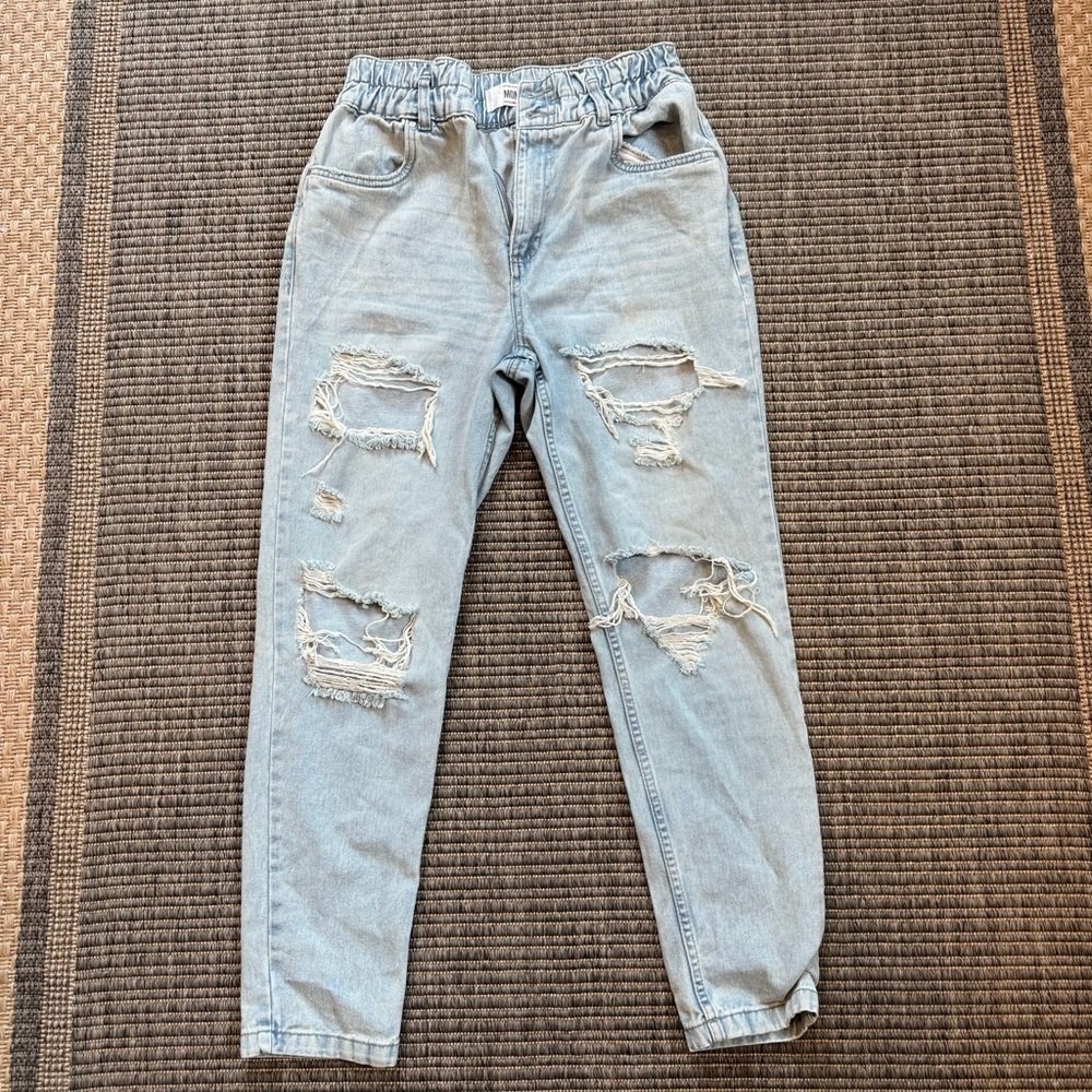 Refuge Light Wash Distressed Mom Jeans